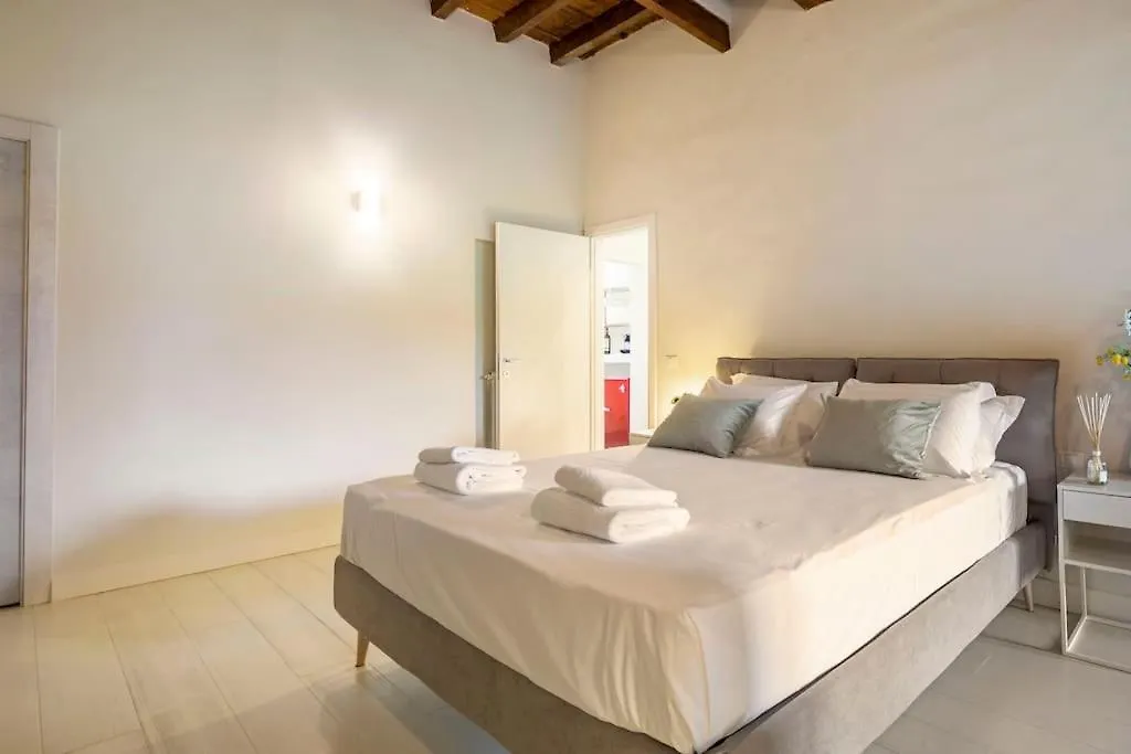 Modern Loft 1 Min To Basilica Of Santa Croce Apartment Florence